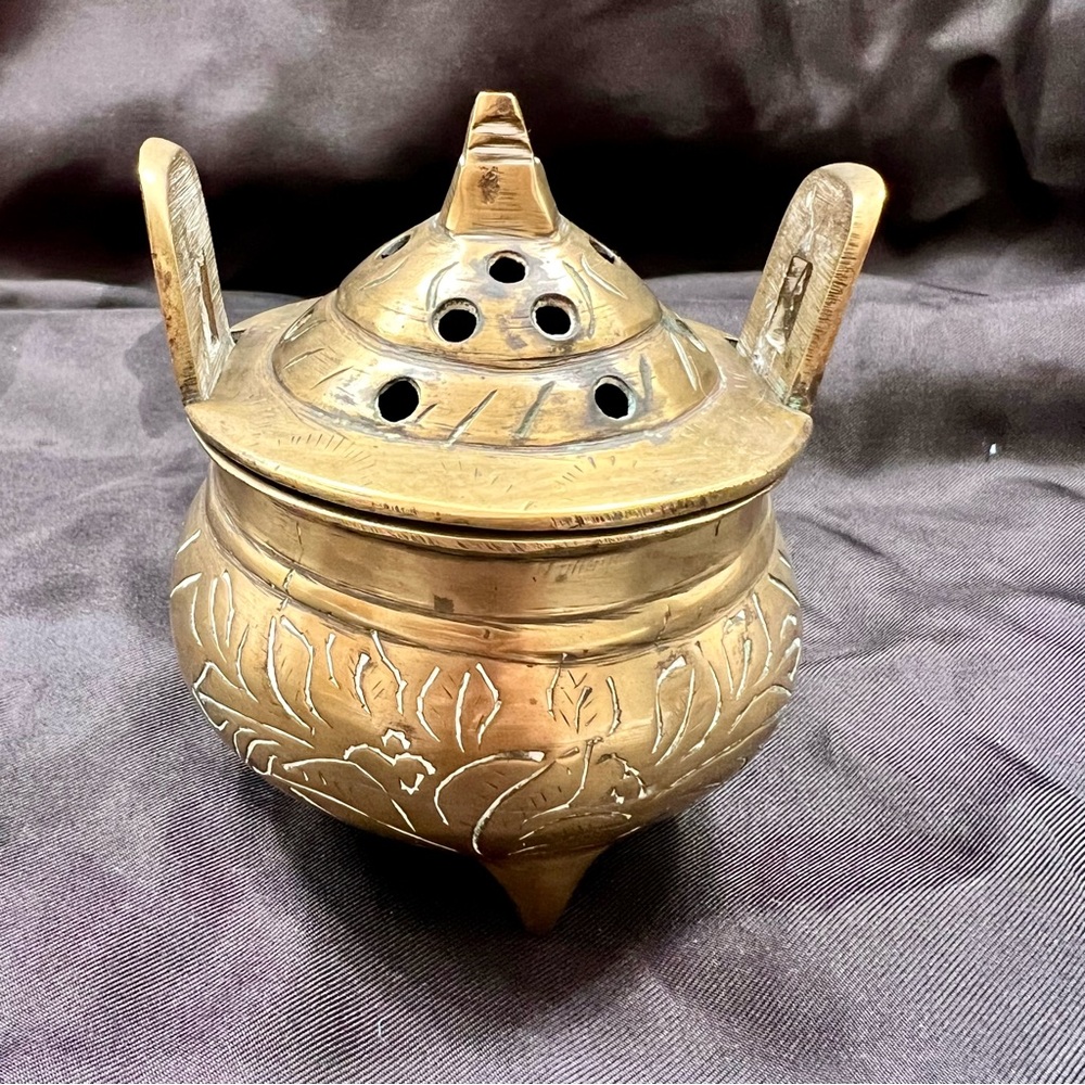 Superb Asian bronze incense burner Vintage? Antique? Mark Uncleared 4” H‎